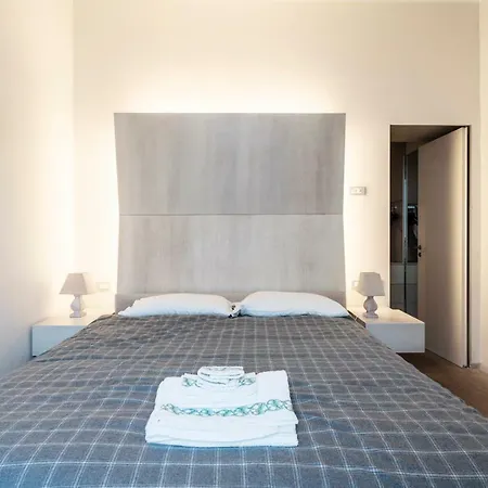 Lägenhet Santo Stefano Luxury