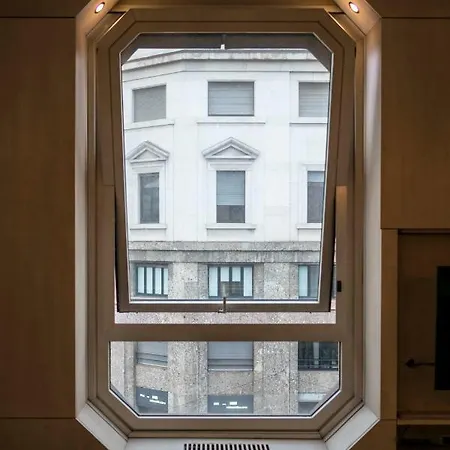 Santo Stefano Luxury Lägenhet Milano