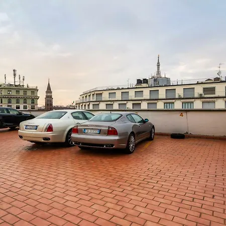 Santo Stefano Luxury Lägenhet Milano