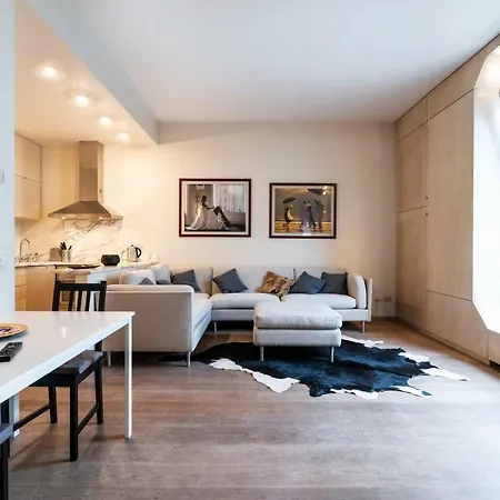 Lägenhet Santo Stefano Luxury Milano