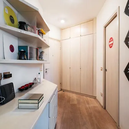 Lägenhet Santo Stefano Luxury Milano